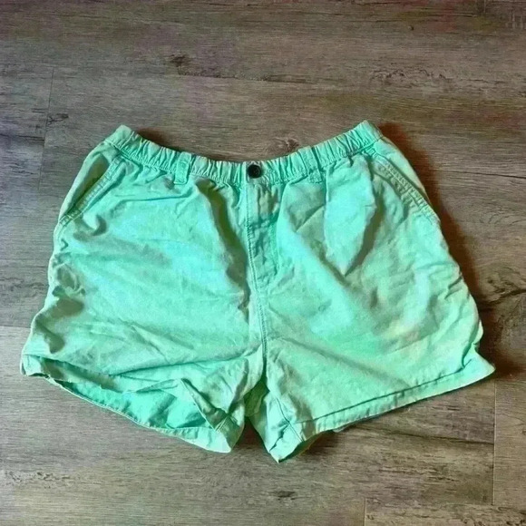 Forever 21 Men’s Shorts Green Chubbies style Short - Picture 1 of 3